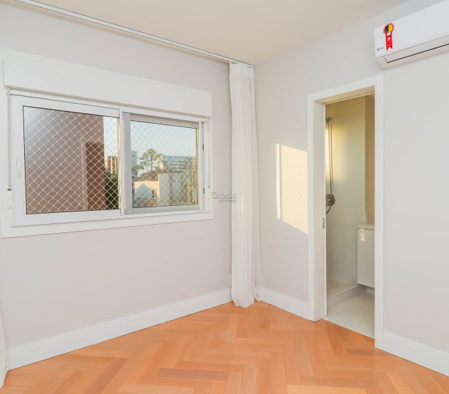 Apartamento com 154m², 3 quartos, 3 suítes, 3 vagas, no bairro Auxiliadora em Porto Alegre