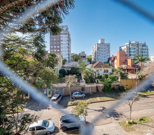 Apartamento com 91m², 3 quartos, 1 suíte, 2 vagas, no bairro Jardim Botânico em Porto Alegre