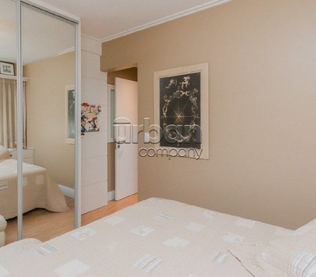 Apartamento com 76m², 2 quartos, 1 suíte, 2 vagas, no bairro Rio Branco em Porto Alegre