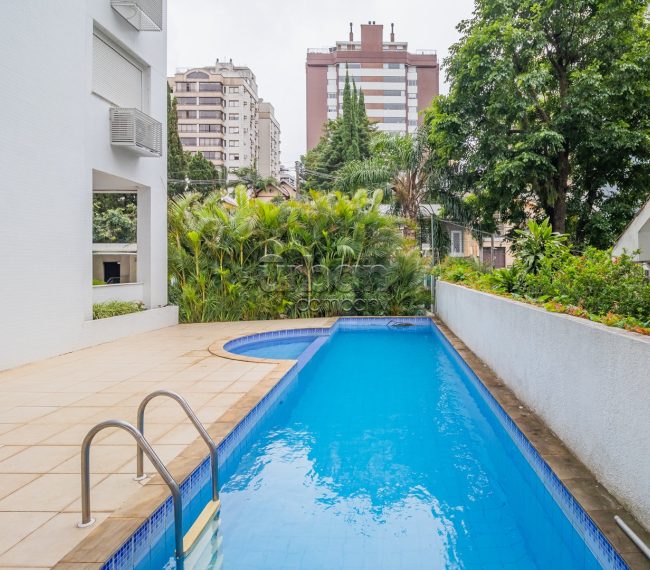 Apartamento com 105m², 3 quartos, 1 suíte, 2 vagas, no bairro Petrópolis em Porto Alegre