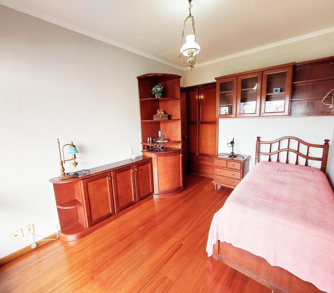 Apartamento com 140m², 2 quartos, 1 suíte, 2 vagas, no bairro Rio Branco em Porto Alegre