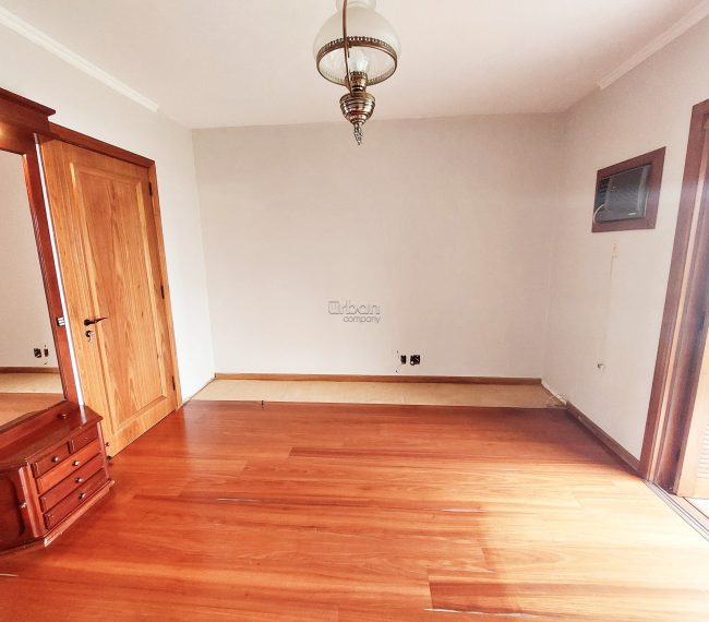 Apartamento com 140m², 2 quartos, 1 suíte, 2 vagas, no bairro Rio Branco em Porto Alegre