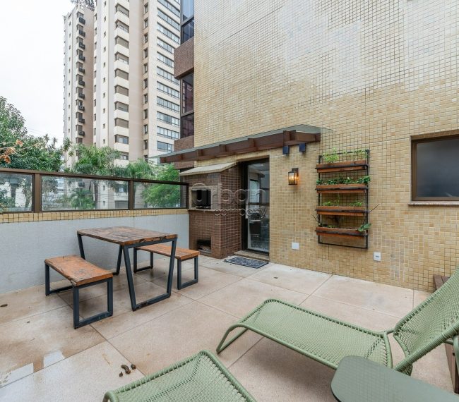 Apartamento Garden com 141m², 2 quartos, 1 suíte, 2 vagas, no bairro Bela Vista em Porto Alegre