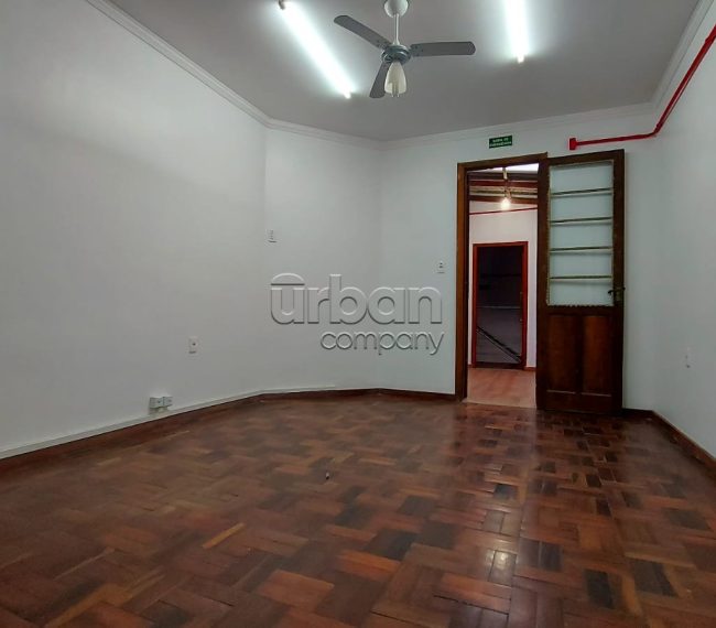 Casa comercial com 240m², no bairro Cidade Baixa em Porto Alegre