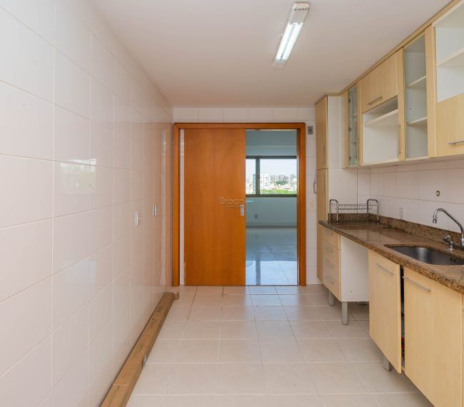 Apartamento com 106m², 3 quartos, 1 suíte, 2 vagas, no bairro Higienópolis em Porto Alegre