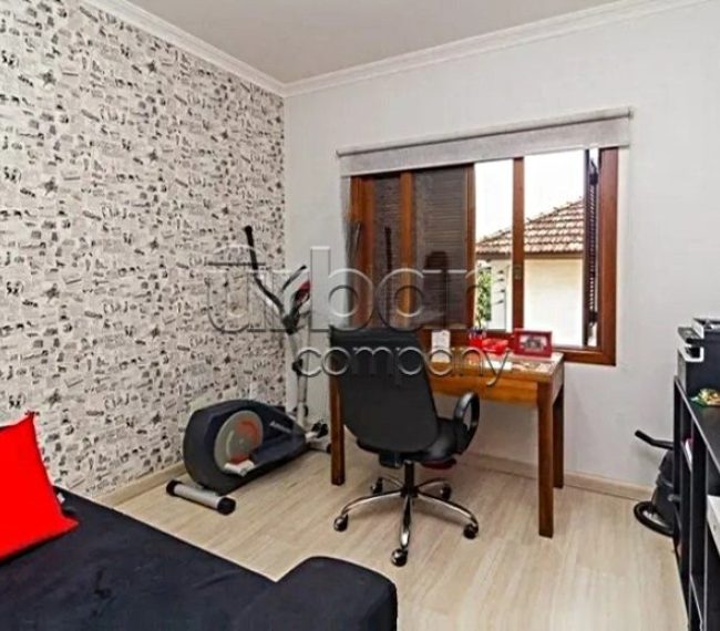 Apartamento com 124m², 3 quartos, 1 suíte, 2 vagas, no bairro Vila Ipiranga em Porto Alegre