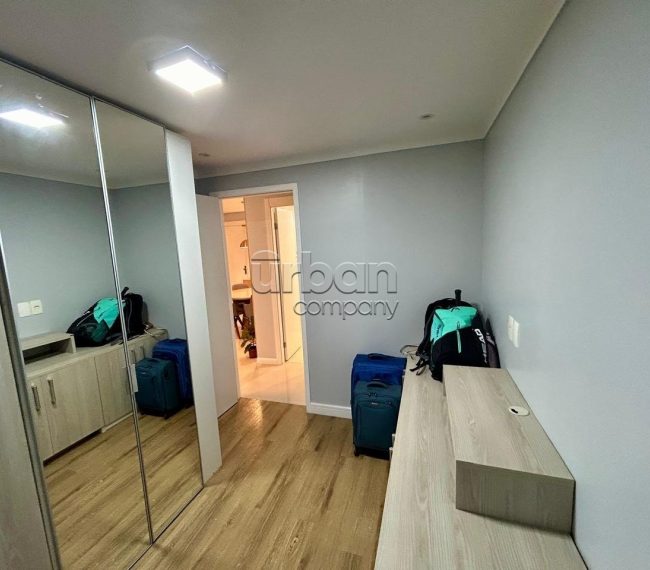 Apartamento com 62m², 2 quartos, 1 suíte, 1 vaga, no bairro Vila Ipiranga em Porto Alegre