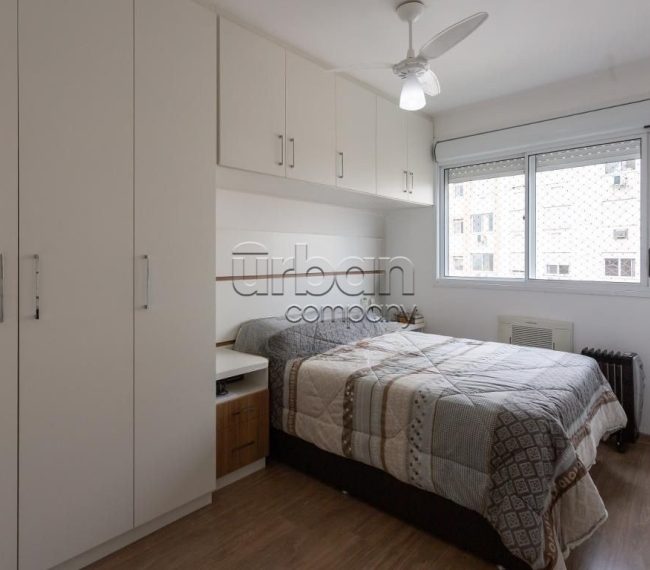 Apartamento com 52m², 2 quartos, 1 vaga, no bairro Jardim Carvalho em Porto Alegre