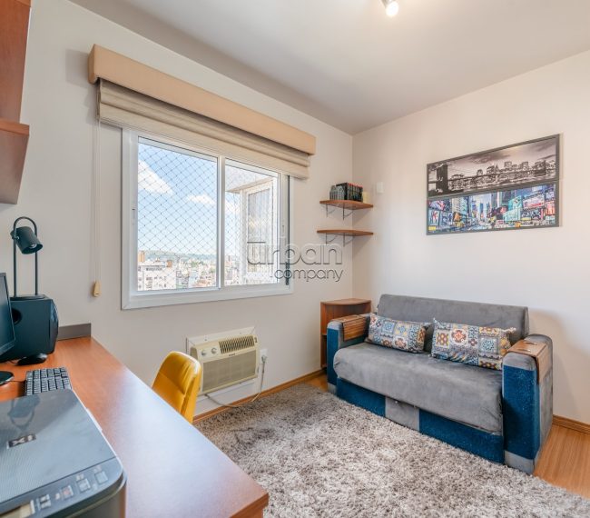 Apartamento com 90m², 2 quartos, 1 suíte, 2 vagas, no bairro Auxiliadora em Porto Alegre