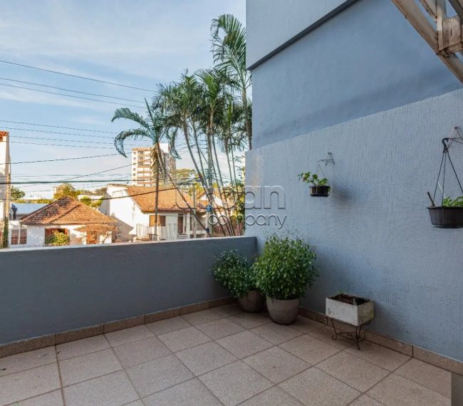 Apartamento Garden com 168m², 3 quartos, 1 suíte, 1 vaga, no bairro Jardim São Pedro em Porto Alegre