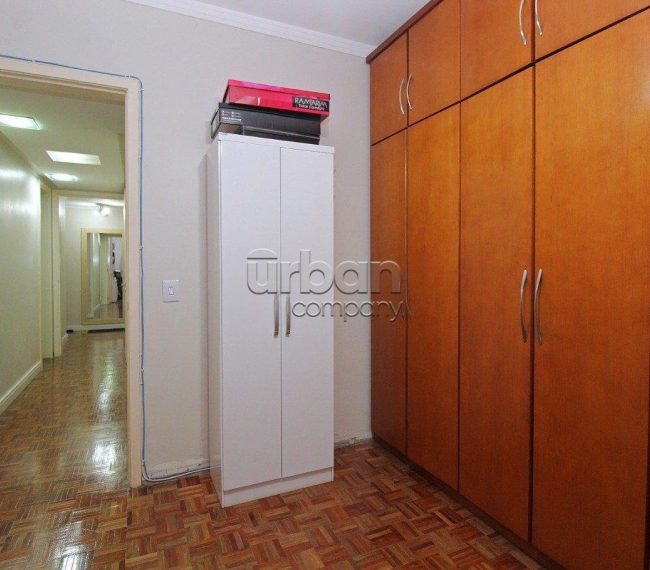 Apartamento com 82m², 2 quartos, 1 suíte, 1 vaga, no bairro Moinhos de Vento em Porto Alegre