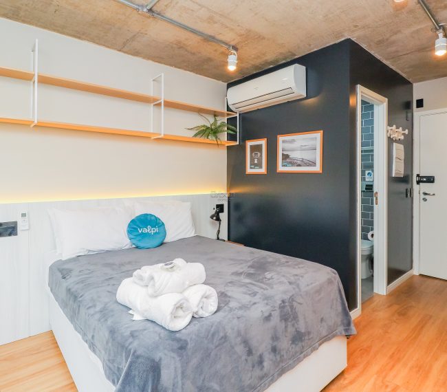 Loft com 20m², 1 quarto, no bairro Santa Cecília em Porto Alegre