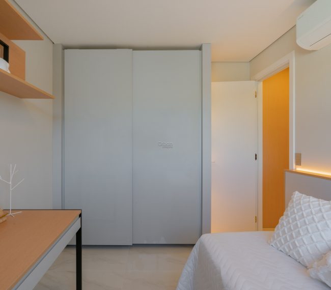 Apartamento com 73m², 2 quartos, 1 suíte, 2 vagas, no bairro Petrópolis em Porto Alegre