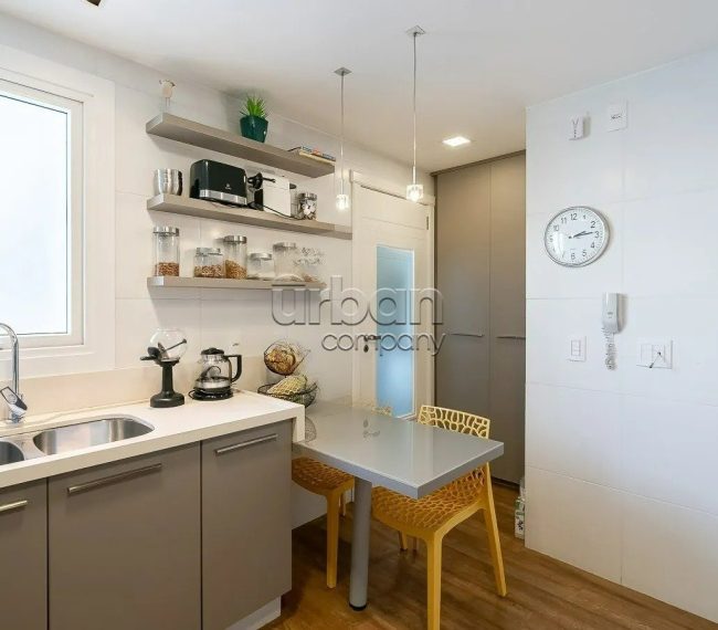 Apartamento com 137m², 3 quartos, 3 suítes, 2 vagas, no bairro Rio Branco em Porto Alegre