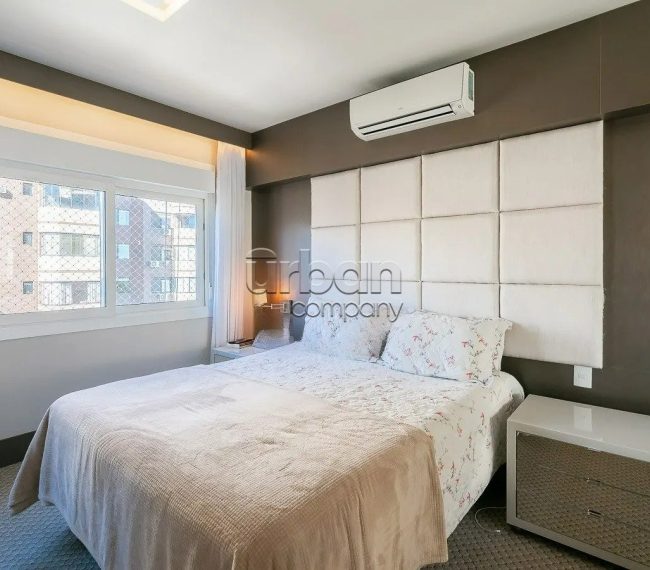 Apartamento com 137m², 3 quartos, 3 suítes, 2 vagas, no bairro Rio Branco em Porto Alegre