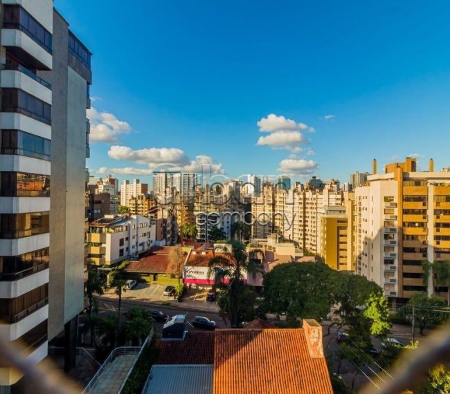 Cobertura com 175m², 3 quartos, 1 suíte, 2 vagas, no bairro Bela Vista em Porto Alegre