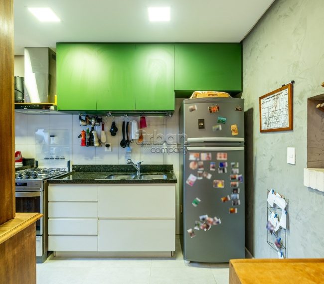 Apartamento com 75m², 2 quartos, 1 suíte, 2 vagas, no bairro Petrópolis em Porto Alegre