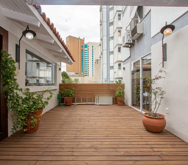 Apartamento Garden com 145m², 2 quartos, 1 suíte, 1 vaga, no bairro Moinhos de Vento em Porto Alegre