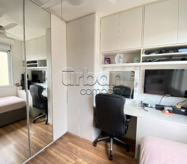 Apartamento com 69m², 2 quartos, 1 suíte, 2 vagas, no bairro Passo da Areia em Porto Alegre