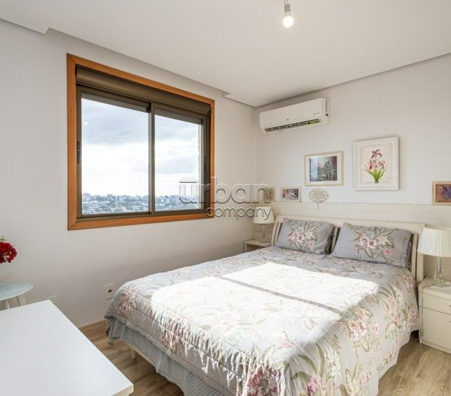 Apartamento com 60m², 2 quartos, 1 suíte, 2 vagas, no bairro Vila Jardim em Porto Alegre