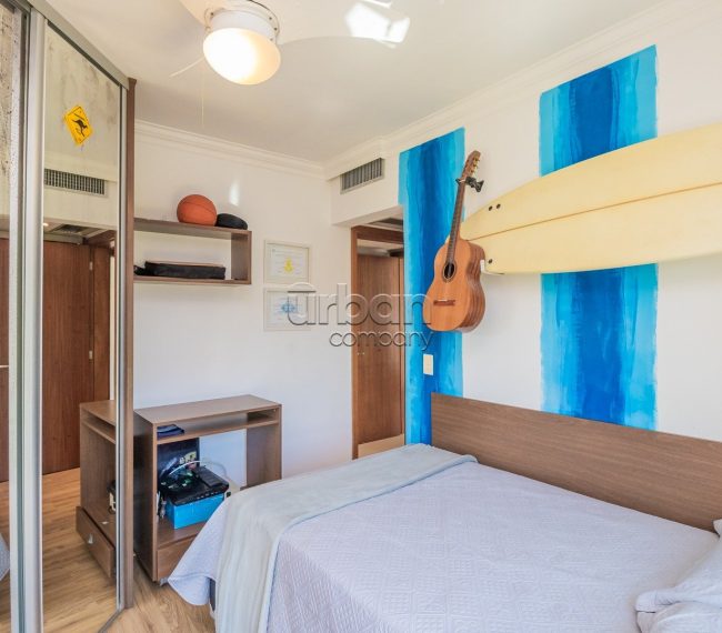 Apartamento com 153m², 3 quartos, 3 suítes, 3 vagas, no bairro Três Figueiras em Porto Alegre