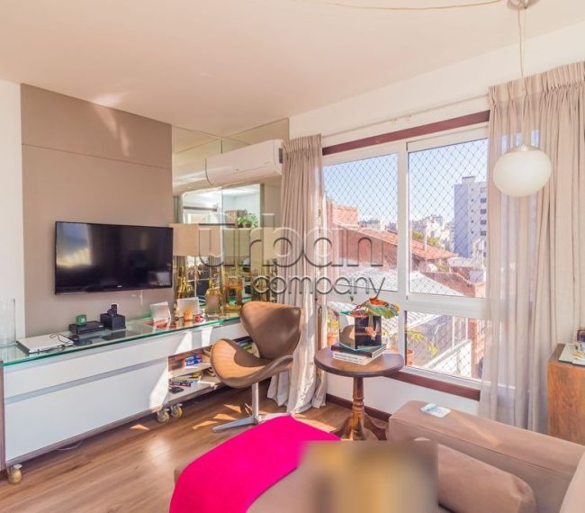 Apartamento com 45m², 1 quarto, 1 vaga, no bairro Auxiliadora em Porto Alegre