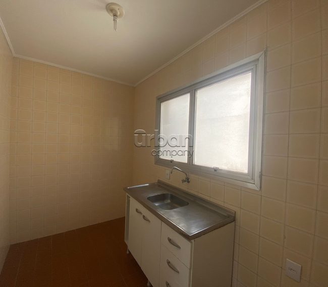 Apartamento com 44m², 1 quarto, 1 vaga, no bairro Passo da Areia em Porto Alegre