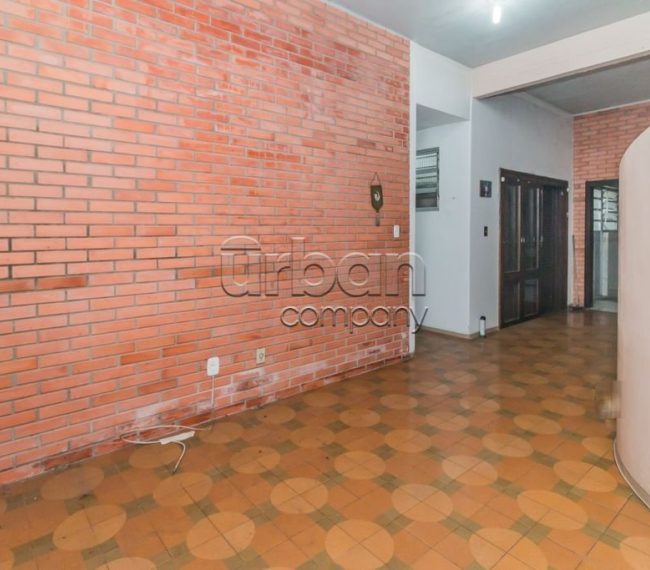 Casa com 369m², 3 quartos, 1 suíte, 2 vagas, no bairro Três Figueiras em Porto Alegre