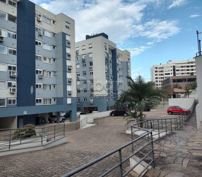 Apartamento com 72m², 3 quartos, 1 vaga, no bairro Chácara da Pedras em Porto Alegre