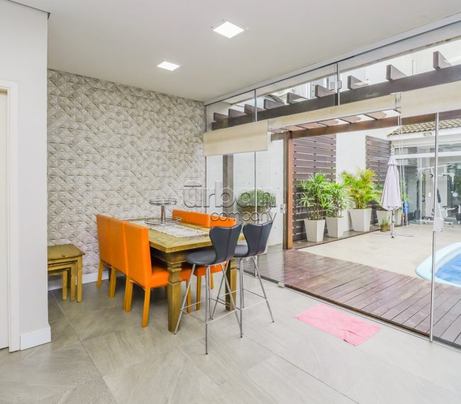 Casa com 185m², 3 quartos, 1 suíte, 3 vagas, no bairro Ecoville em Porto Alegre