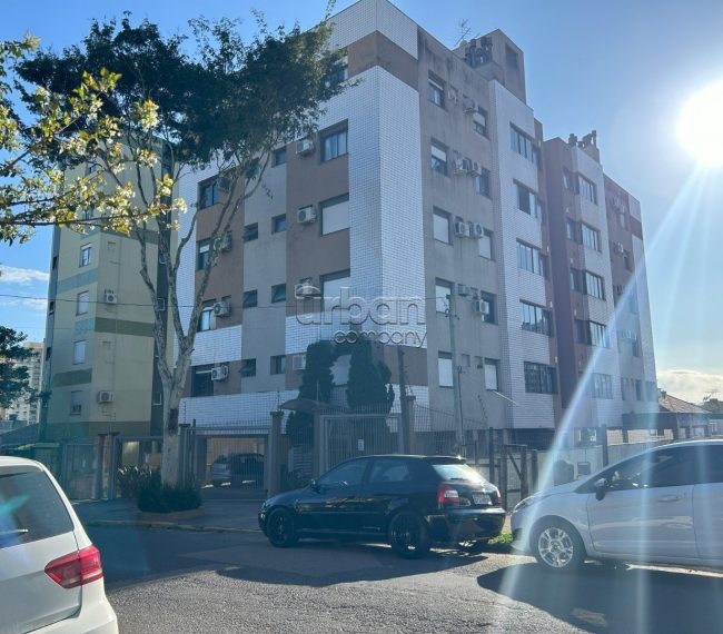 Apartamento com 85m², 3 quartos, 1 suíte, 2 vagas, no bairro Passo da Areia em Porto Alegre