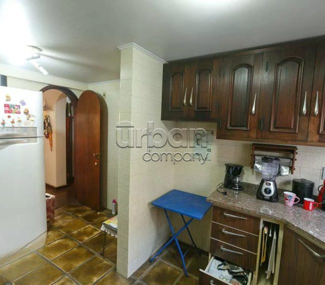 Apartamento com 134m², 3 quartos, 1 suíte, 2 vagas, no bairro Menino Deus em Porto Alegre