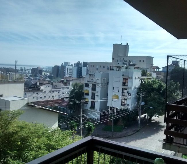 Apartamento com 134m², 3 quartos, 1 suíte, 2 vagas, no bairro Menino Deus em Porto Alegre