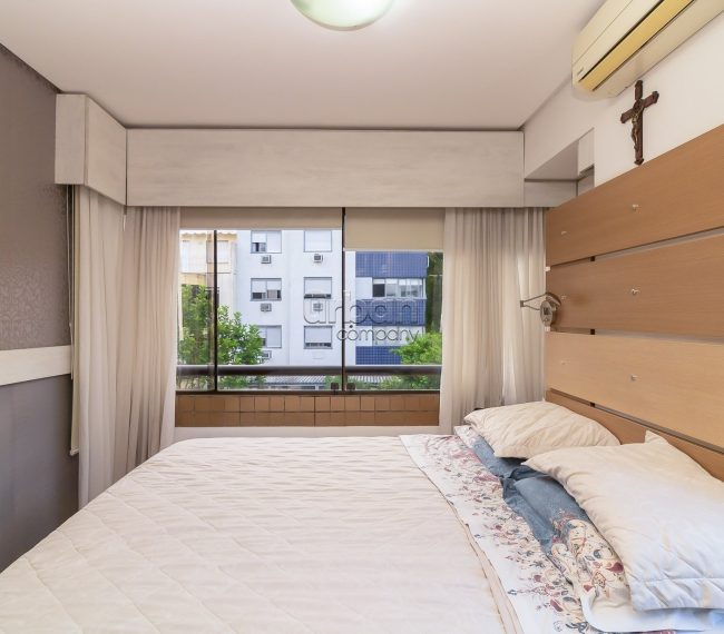 Cobertura com 172m², 2 quartos, 1 suíte, 2 vagas, no bairro Petropolis em Porto Alegre