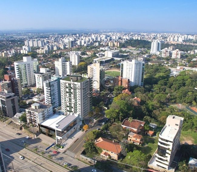 Apartamento com 182m², 3 quartos, 3 suítes, 3 vagas, no bairro Três Figueiras em Porto Alegre