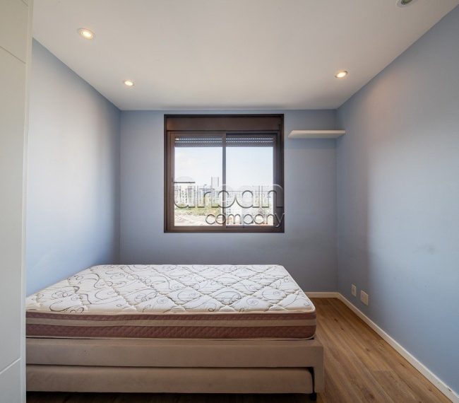 Apartamento com 76m², 2 quartos, 1 suíte, 2 vagas, no bairro Rio Branco em Porto Alegre