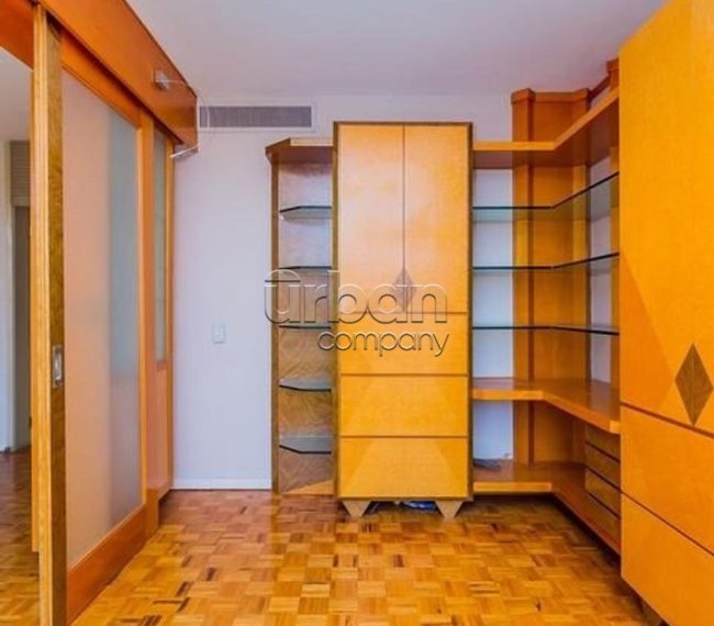 Apartamento com 194m², 3 quartos, 1 suíte, 1 vaga, no bairro Moinhos de Vento em Porto Alegre