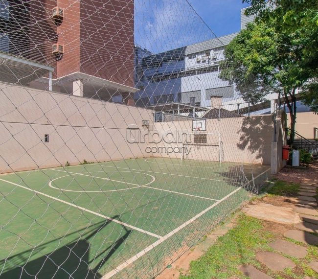 Apartamento com 105m², 3 quartos, 1 suíte, 2 vagas, no bairro Petrópolis em Porto Alegre