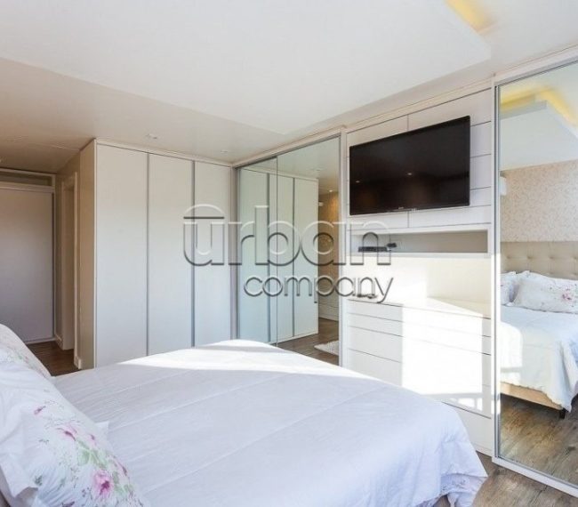 Apartamento com 200m², 3 quartos, 3 suítes, 3 vagas, no bairro Central Parque em Porto Alegre