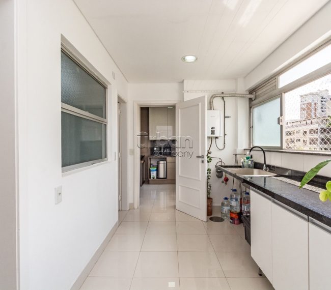 Apartamento com 154m², 3 quartos, 2 vagas, no bairro Bela Vista em Porto Alegre