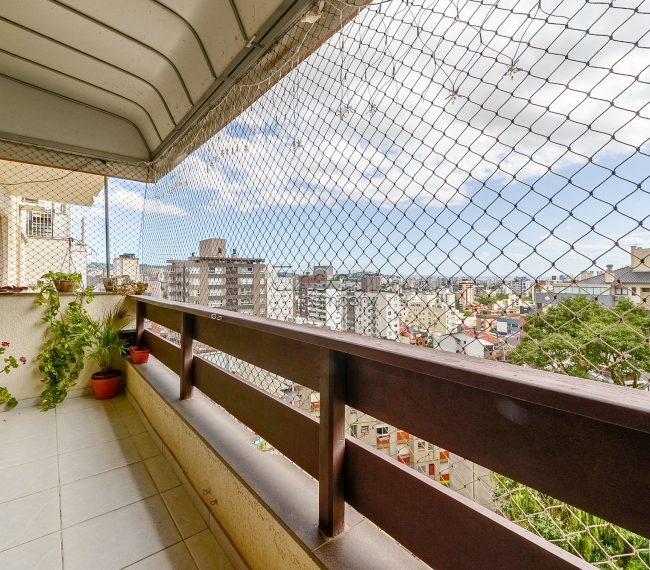 Apartamento com 154m², 3 quartos, 1 suíte, 3 vagas, no bairro Bela Vista em Porto Alegre