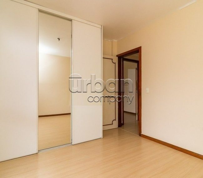 Apartamento com 120m², 3 quartos, 1 suíte, 2 vagas, no bairro Petrópolis em Porto Alegre