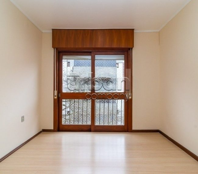 Apartamento com 120m², 3 quartos, 1 suíte, 2 vagas, no bairro Petrópolis em Porto Alegre