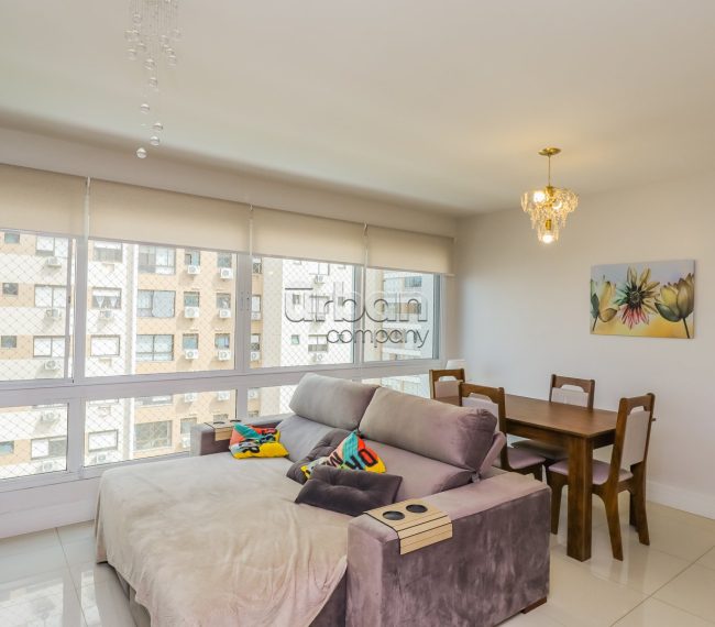 Apartamento com 106m², 3 quartos, 1 suíte, 2 vagas, no bairro Passo da Areia em Porto Alegre