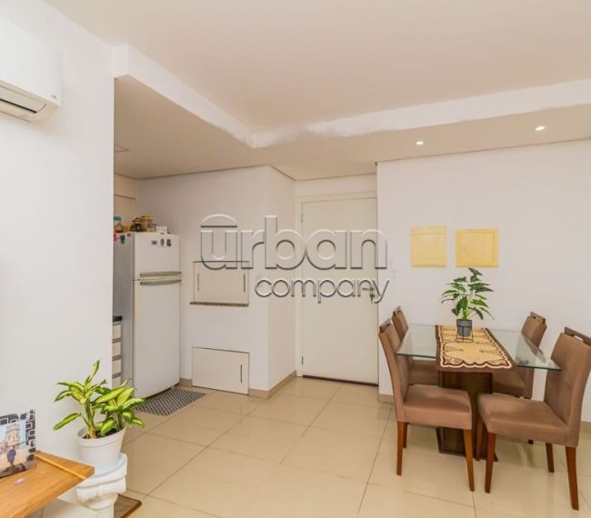 Apartamento com 41m², 1 quarto, 1 suíte, 1 vaga, no bairro Partenon em Porto Alegre