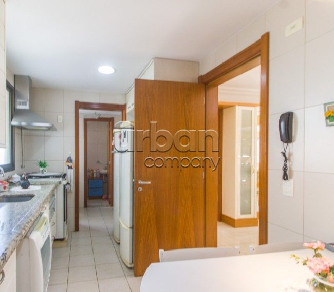 Apartamento com 103m², 3 quartos, 1 suíte, 1 vaga, no bairro Petrópolis em Porto Alegre