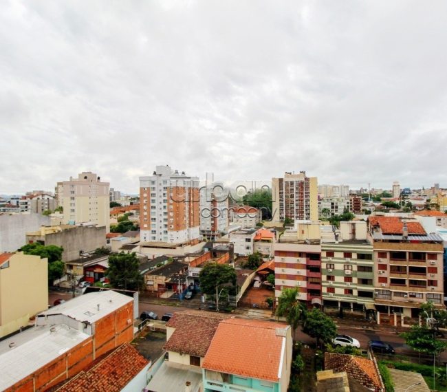 Apartamento com 71m², 3 quartos, 1 suíte, 2 vagas, no bairro Cristo Redentor em Porto Alegre