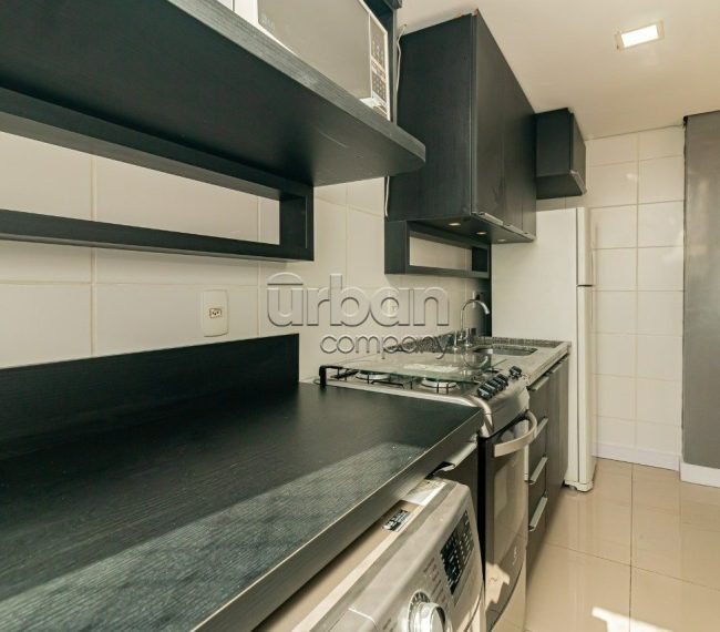 Apartamento com 69m², 2 quartos, 1 suíte, 1 vaga, no bairro Passo da Areia em Porto Alegre