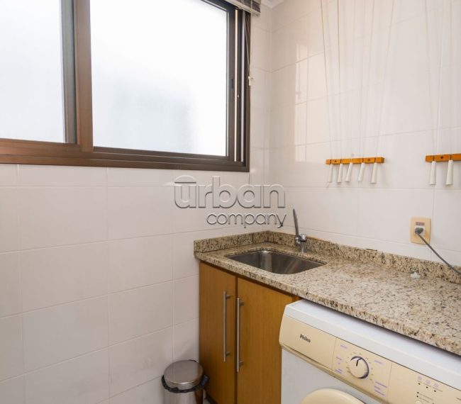 Apartamento com 94m², 3 quartos, 1 suíte, 2 vagas, no bairro Menino Deus em Porto Alegre