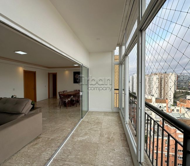 Apartamento com 142m², 3 quartos, 1 suíte, 2 vagas, no bairro Jardim Europa em Porto Alegre